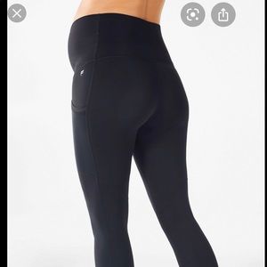 Fabletics Maternity Legging